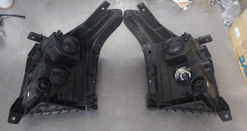Luces delanteras para GMC Yukon 2015-2020
