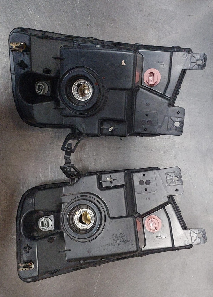 Luces delanteras carcasa negra para Ford F-150 2004-2008 (usados)