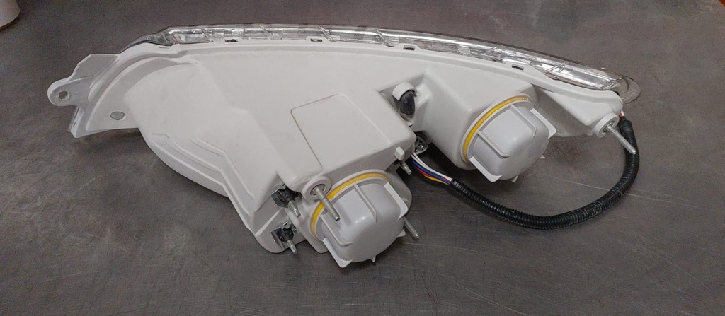 Luz delantera de camion International Durastar 4300 2001-2016