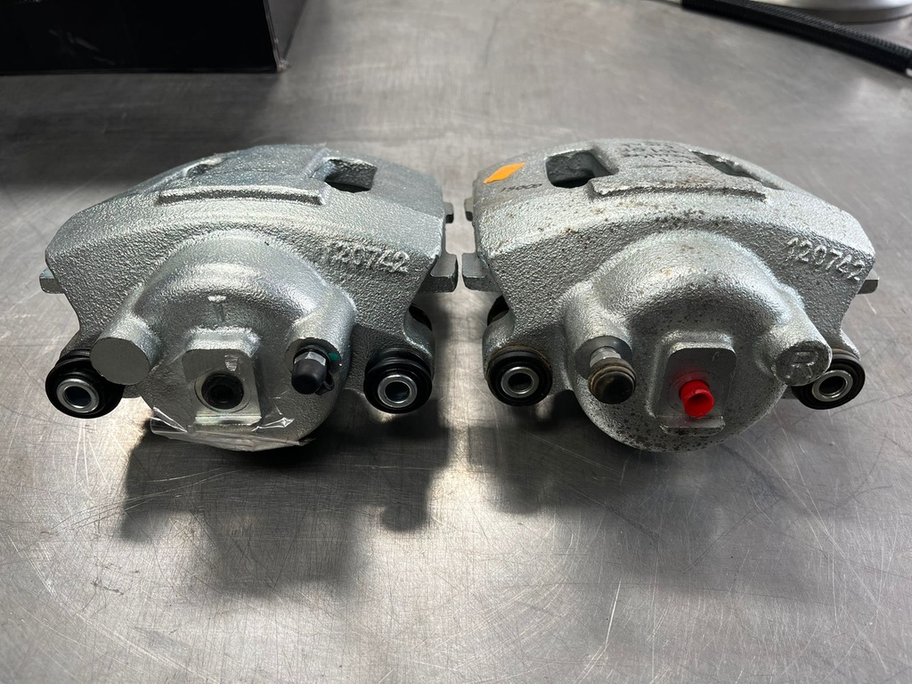 Caliper Delanteros para Jeep Wrangler TJ 1997-2006 / Grand Cherokee 1993-1998 / Jeep Comanche 1990-1992(AWD) / Cherokee 1990-1992(AWD).