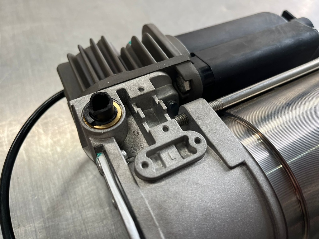 Compresor para Suspensión de Aire de Dodge Ram 2500 / 3500 2014-2022.