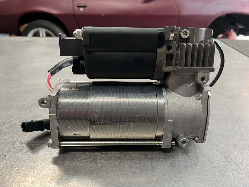 Compresor para Suspensión de Aire de Dodge Ram 2500 / 3500 2014-2022.