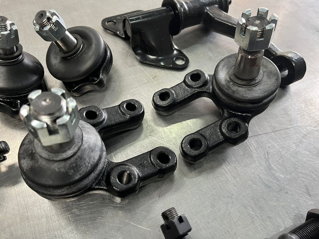 Kit de Rótulas de 9 piezas para Nissan D21 1986-1994 / Pathfinder 1987-1992 4WD.