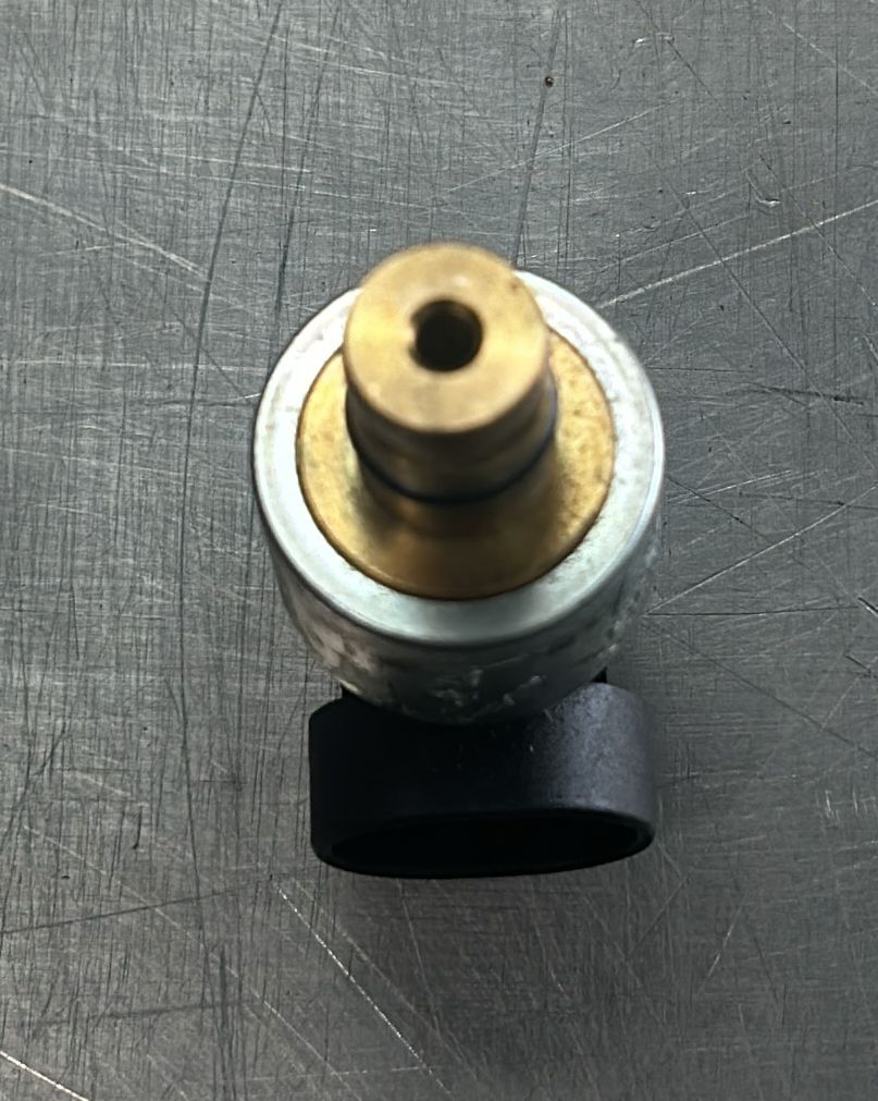 Sensor de presión de líquidos de frenos Dodge Ram 1500 1996 a 1999