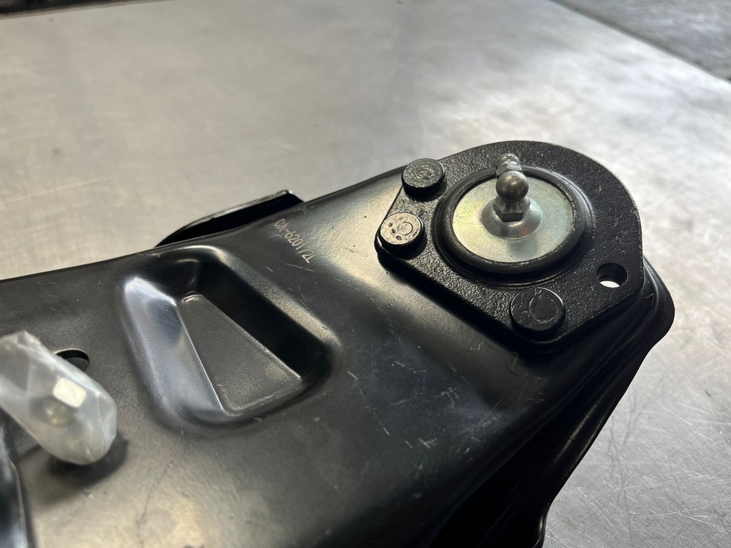 Tijeretas Superiores Chevrolet Mini Blazer 4x4 95-05 / S10 4x4 84-04 / GMC Jimmy 4x4 92-05 / S15 84-90 / Sonoma 91-04