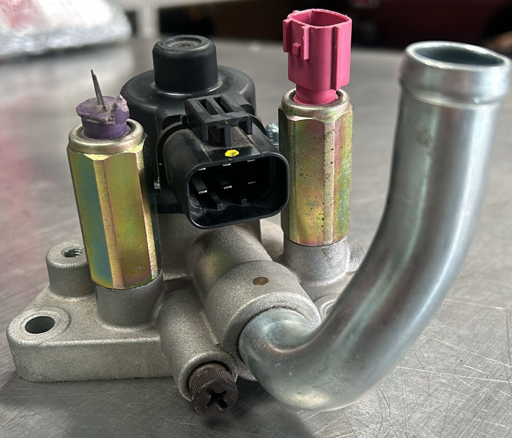 Válvula de control de aire Máxima 1995 a 1998 V6 3.0L (Con detalle)