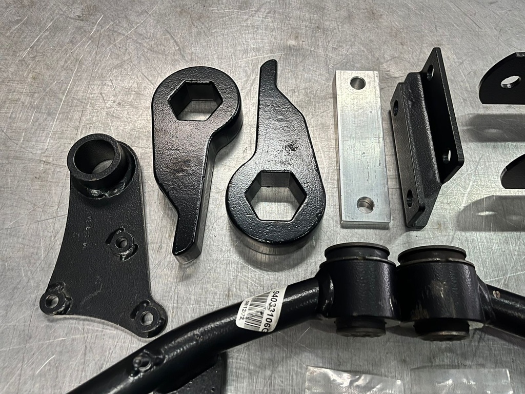 Kit de Levante completo para 2.5" de Chevrolet Miniblazer 4x4 1995-2005 / S10 1984-2003 / GMC Sonoma 4x4 1991-2004 / S15 4x4 1983 1990.