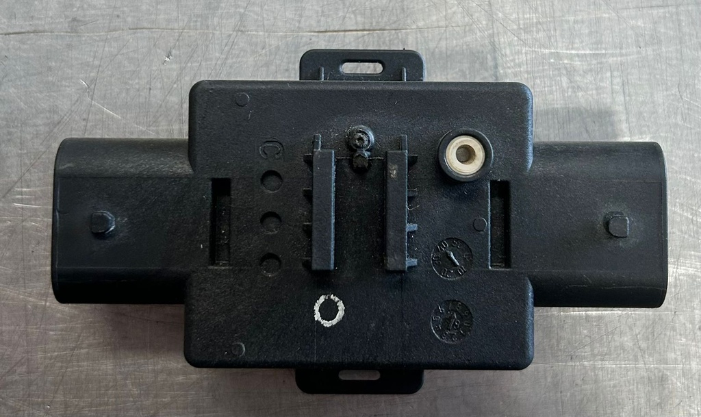 Sensor de nivel de fluido de emisiones diésel para Chevrolet Silverado 2011-2016
