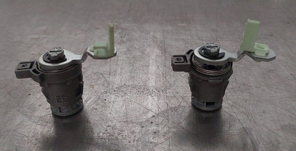 Llavin de puerta con 2 llaves izquierda y derecha para Honda Accord / Civic / Odyssey 1998-2005