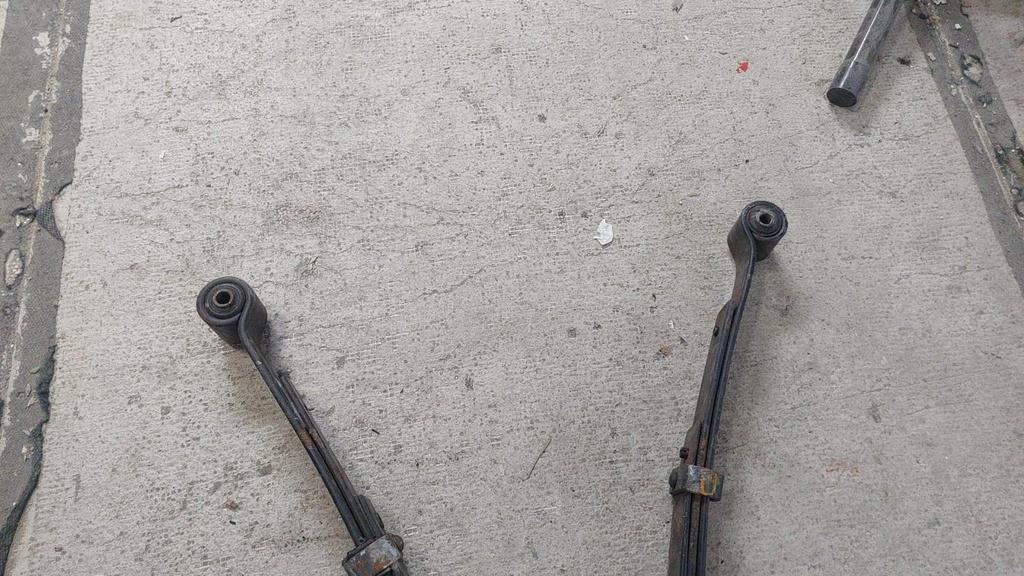 Hojas de resorte traseras para Toyota Tacoma 1998-2004
