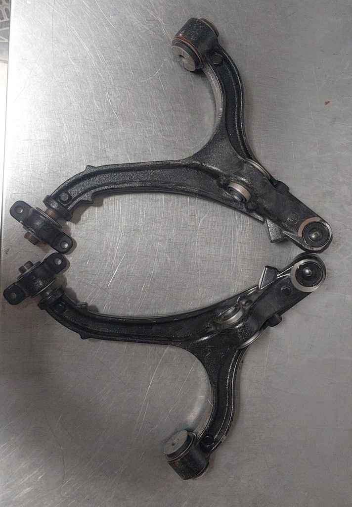 Tijeretas delanteras inferiores para Jeep Commander / Grand Cherokee 2005-2010