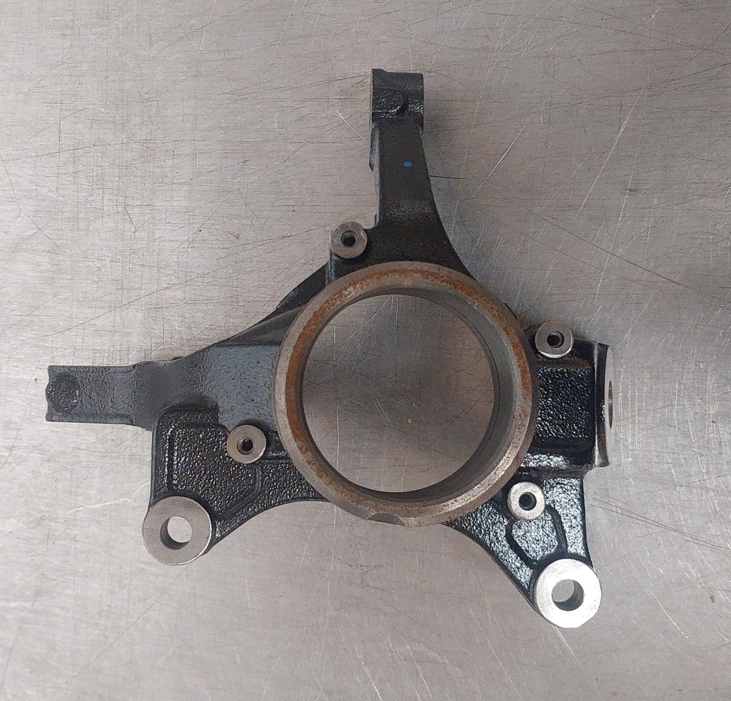 Nabo delantero izquierdo Toyota Camry / Lexus ES300 2002-2003
