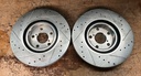 Discos Delanteros Perforados para Lexus IS300 2017-2022 / IS350 2011-2022 / RC300 2017-2022 / RC350 2015-2022.