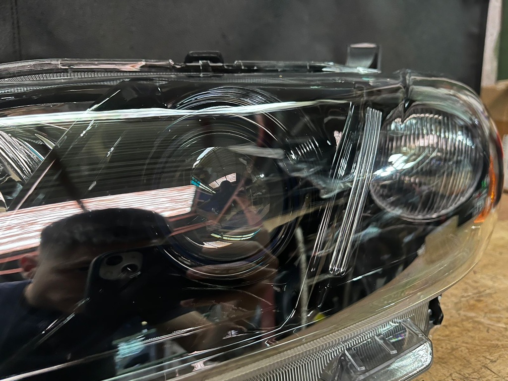 Luces Delanteras Carcasa Negra para Toyota Camry 2007-2009.