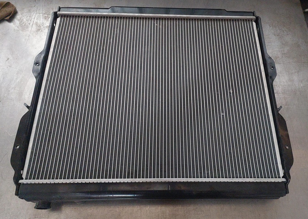 Radiador para Toyota Tundra / Sequoia 4.7L V8 2001-2007