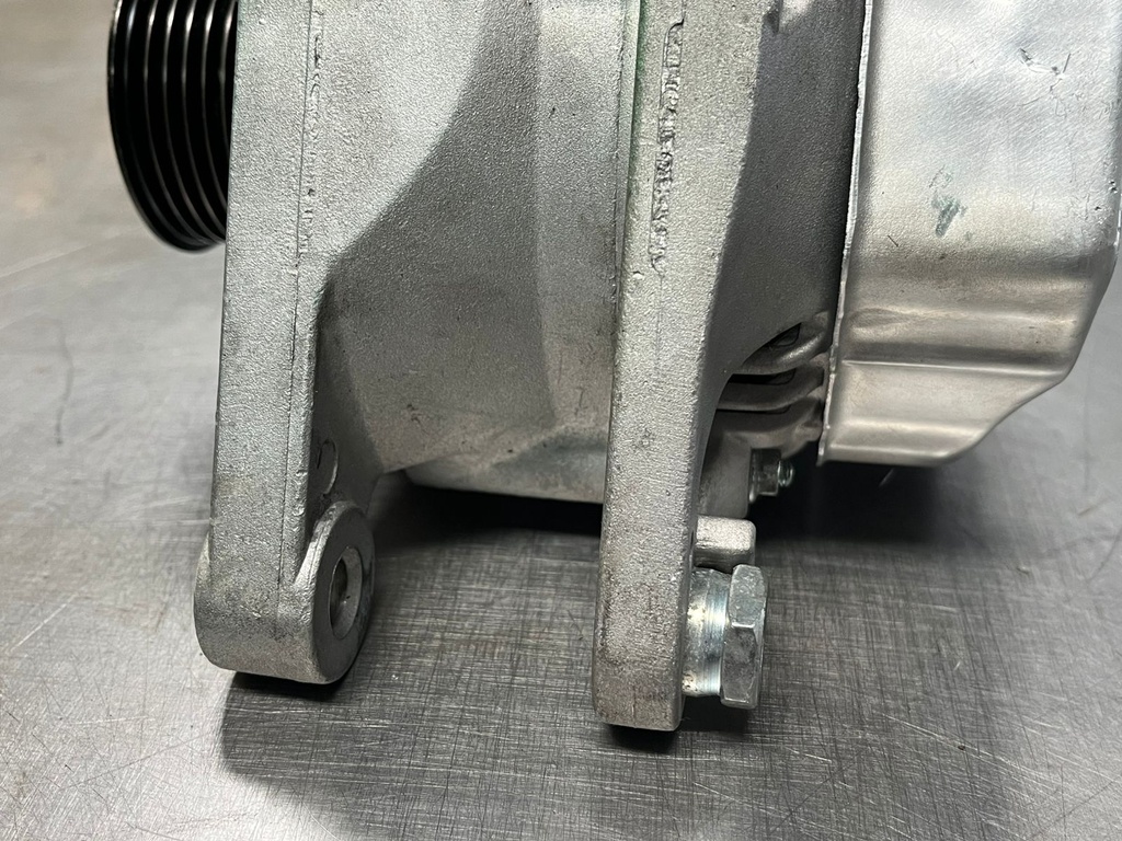 Alternador de 80 Amp para Toyota Celica / MR2 1.8L 2000-2005 /  Corolla / Matrix 1.8L 2003-2008.