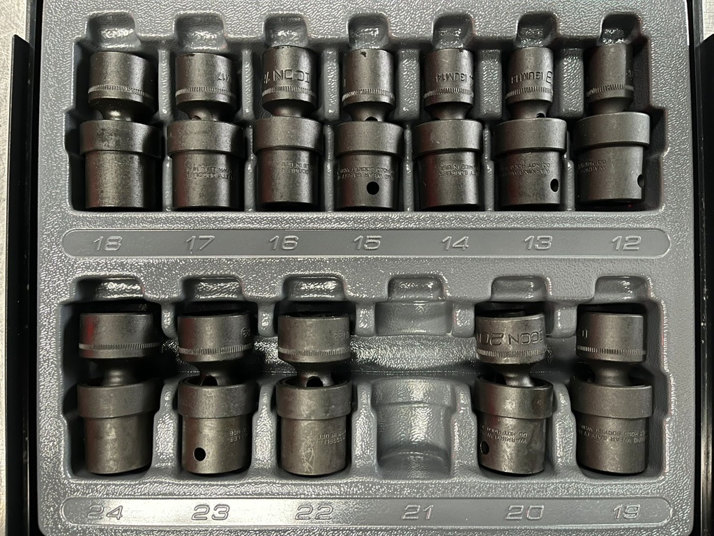 Set de Cubos giratorios de 1/2" incluye 12 piezas el set.