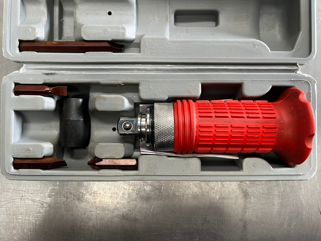 Set de desatornilladores de impacto de 1-3/8". (DETALLE)