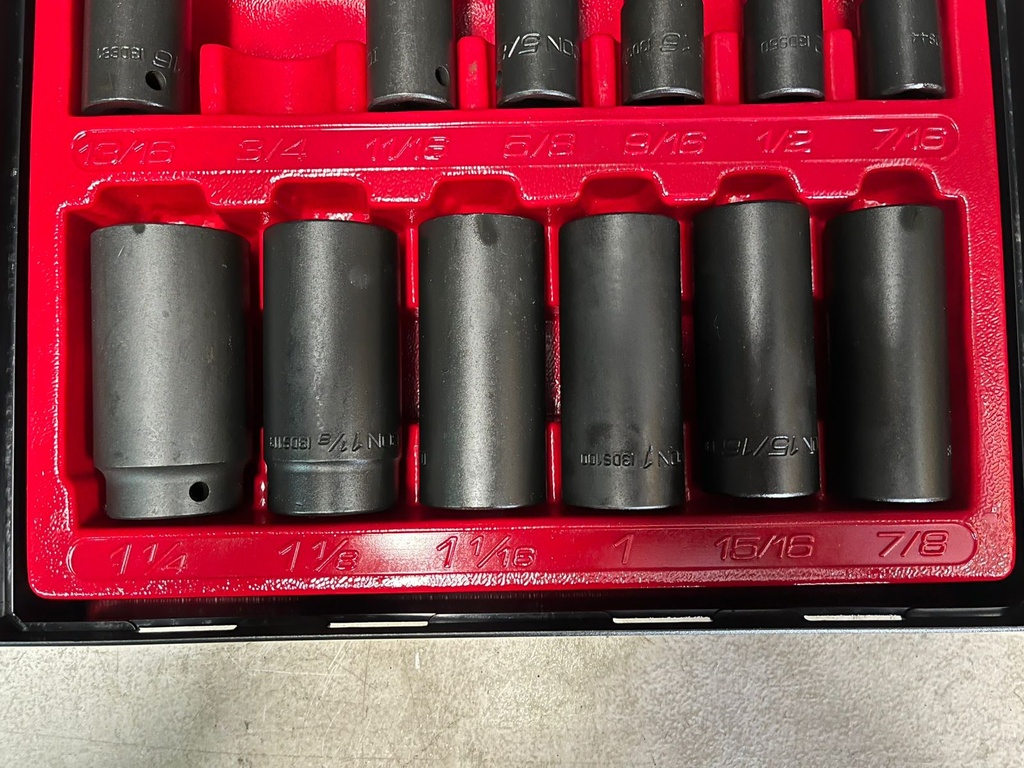 Set de cubos de impacto profundos de 1/2". (12 PIEZAS)