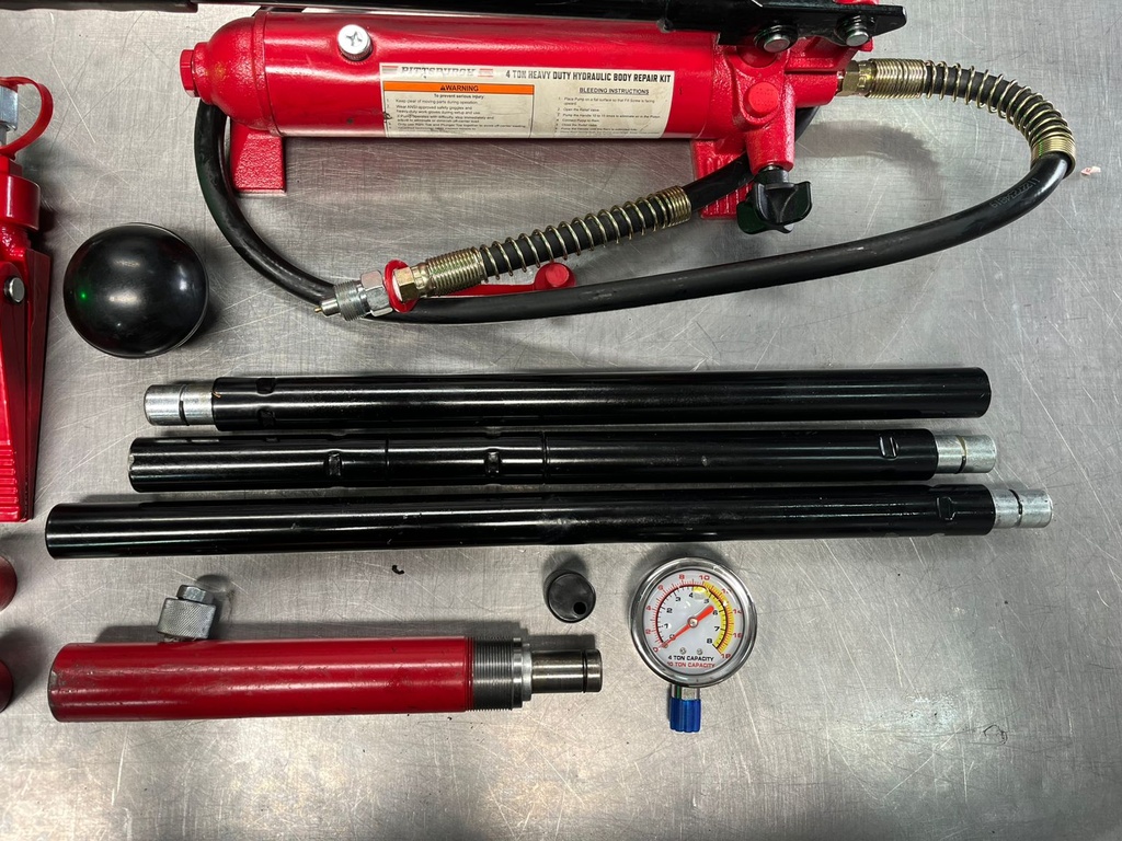 Equipo Hidraulico portatil de 4 Toneladas para reparación de carrocería.