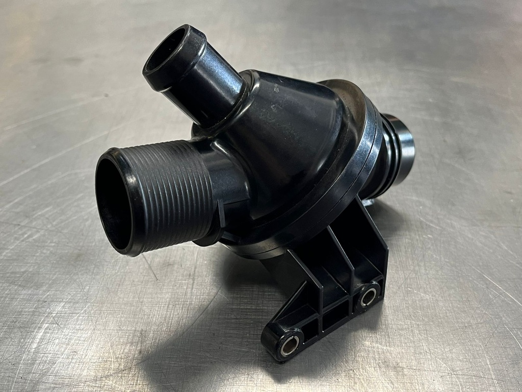 Termostato para BMW 328i 2.0L L4 2012-2015 / BMW 320i 2.0L L4 2013-2015.