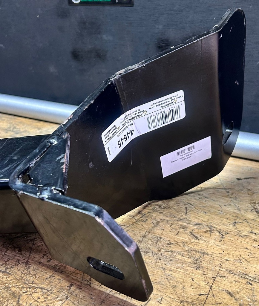 Pegadero receptor de 2" para Ford F150 2009-2014.