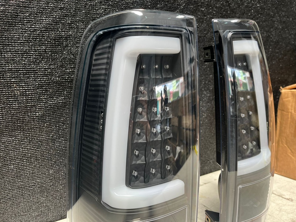 Luces Traseras LED para Chevrolet Silverado 1500 2500 3500 2003-2006.