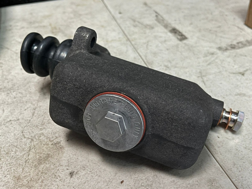 Cilindro Maestro para Ford P350 1953-1966 / F-2 / F-3 1949-1952.