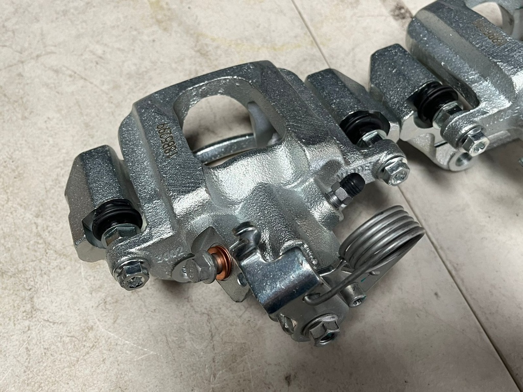Caliper Traseros Ford Edge 3.5L/3.7L 2011-2014/2.0L 2012-2014 / Lincoln MKX 3.7L 2011-2015.