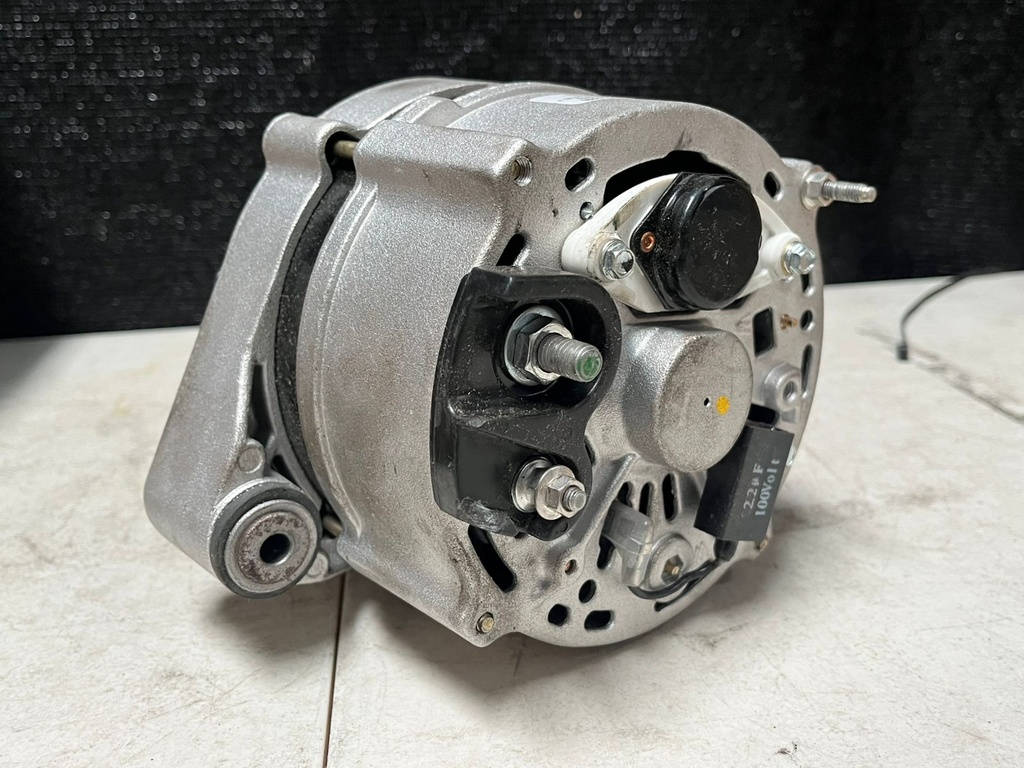 Alternador de 93APM máximo para BMW 325i / 325ix / 325is 2.5L / 2.7L 1987-1992.