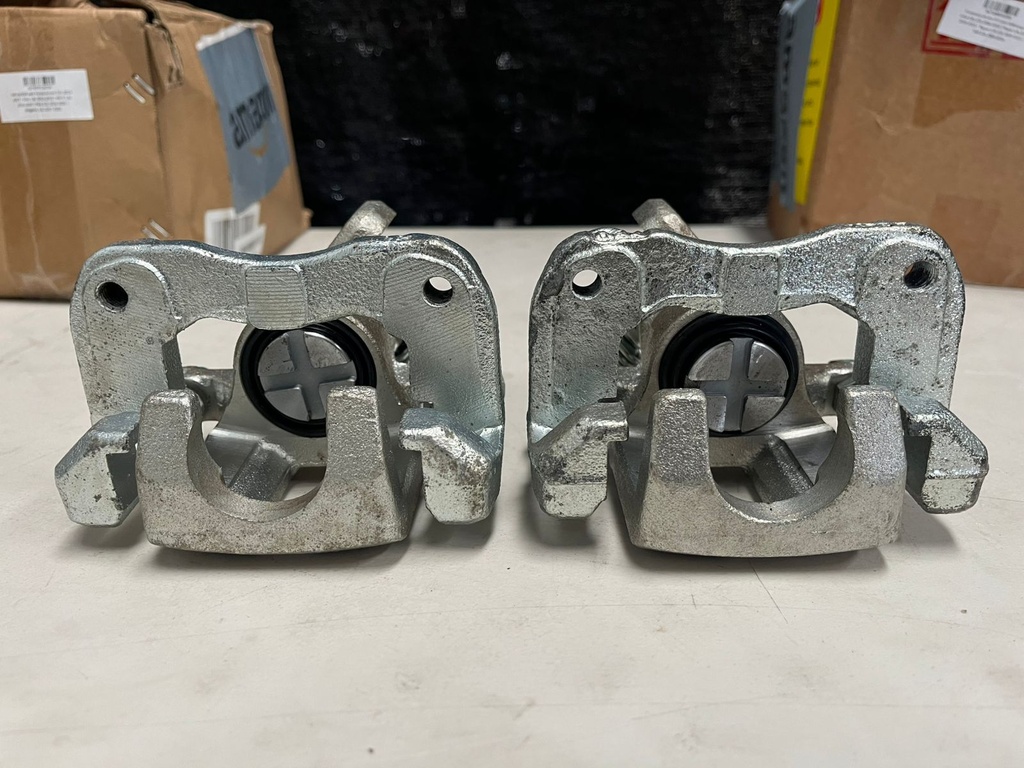 Caliper Traseros para Honda Civic 2006-2015 / Acura CSX 2006-2011.
