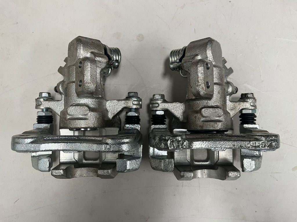 Caliper Traseros para Honda Civic 2006-2015 / Acura CSX 2006-2011.
