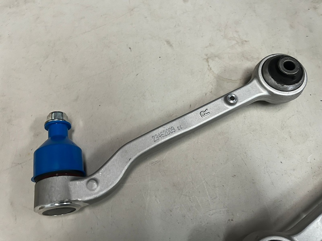 Brazos de control delanteros inferiores para Chevrolet Camaro 2016-2020.