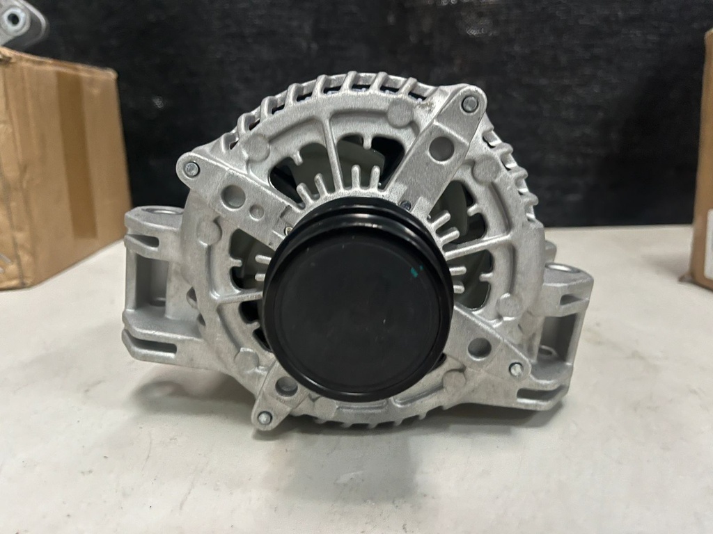 Alternador de 180AMP para Jeep Grand Cherokee V6 3.6L 2011-2020 / Ram 1500 V6 3.6L 2013-2015 / Dodge Challenger V6 3.6L 2015-2021.