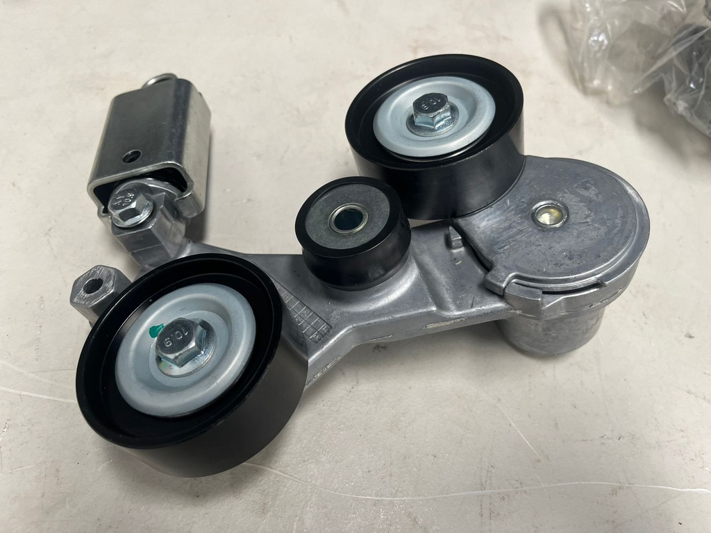Tensor de correa para Chevrolet Malibu L4-2.4L 2008-2014 / Buick LaCrosse / Regal 2.4L L4 2012-2016.
