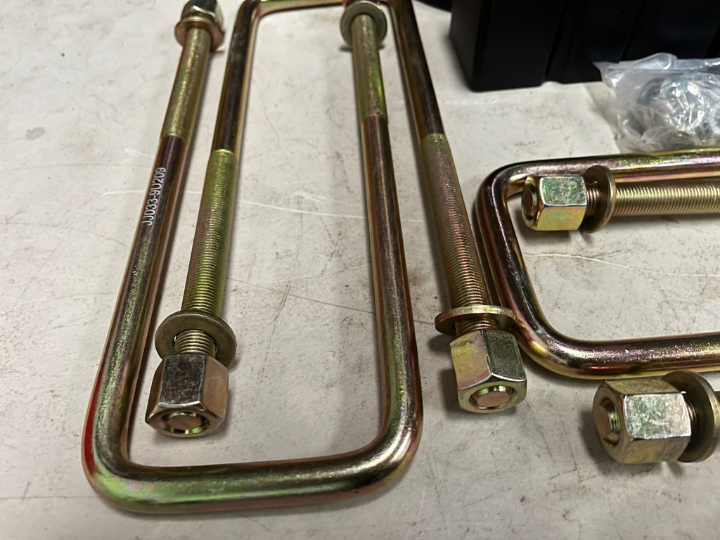 Kit de levante Ford F150 2004-2024 (3" FR / 2" RR)