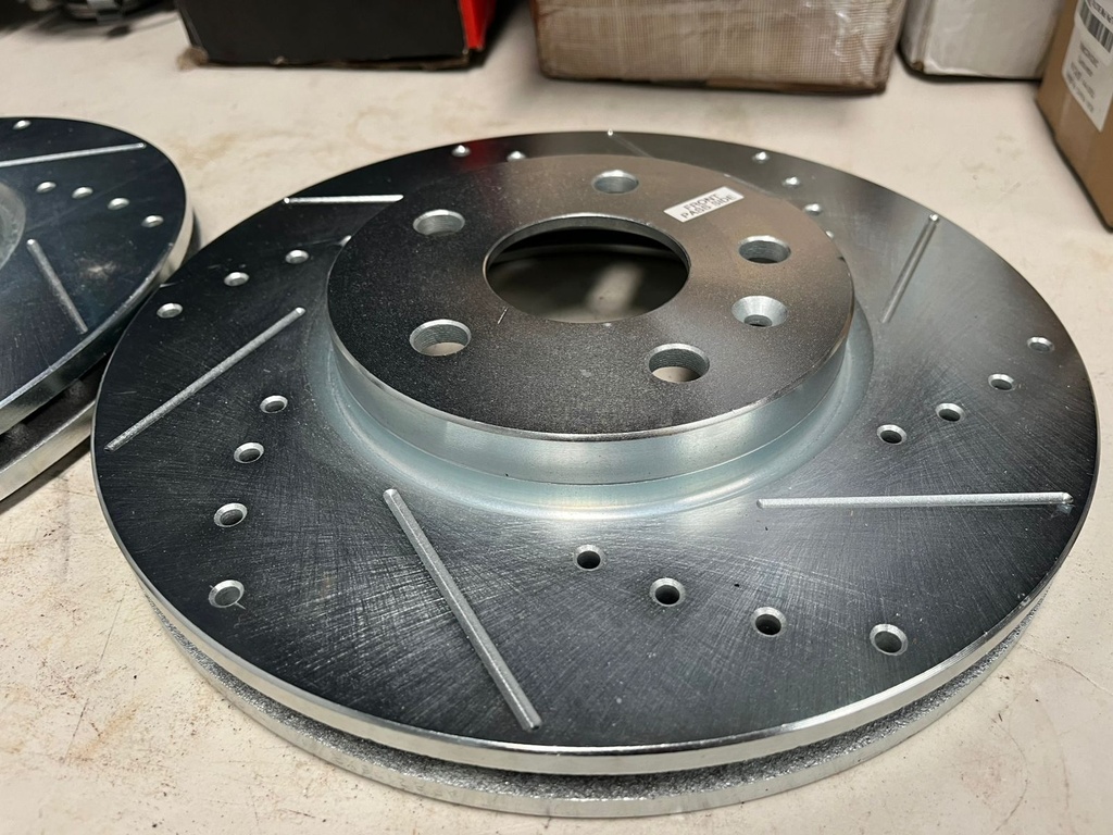 Discos Delanteros Perforados/Ventilados Chevrolet Camaro LS/LT 2010-2015 / Equinox 2010-2017