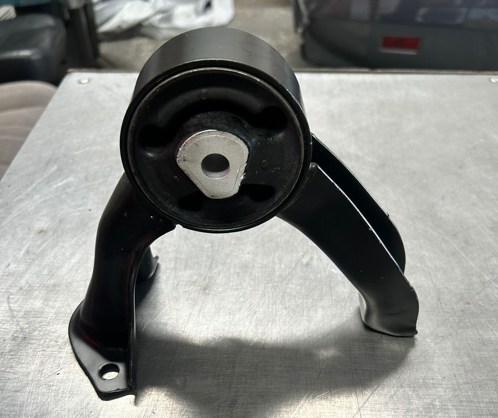 Soporte de motor trasero para Jeep Compass / Patriot 2007 al 2016