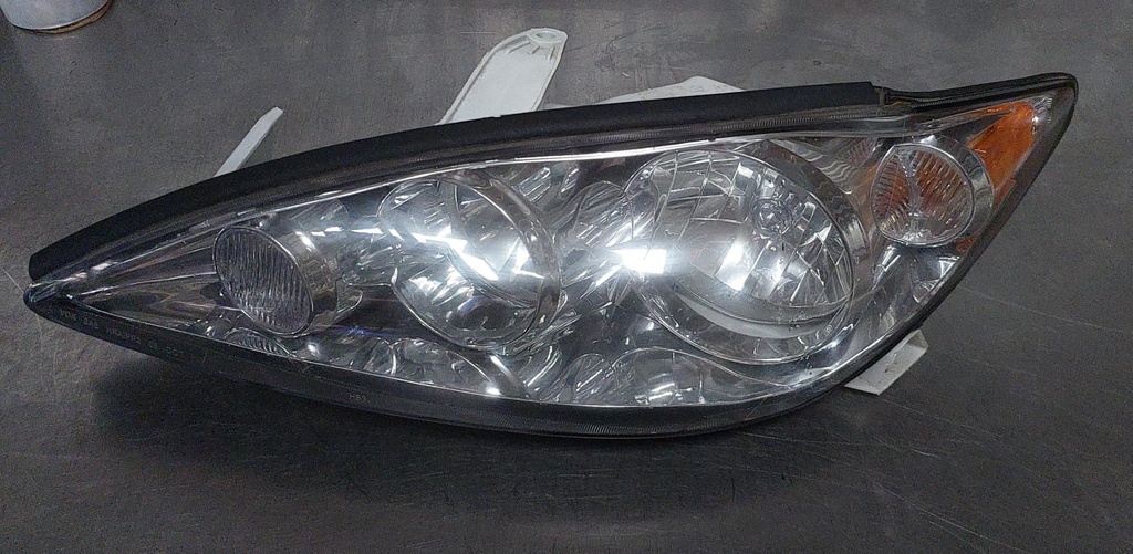 Luz delantera izquierda para Toyota Camry 2005-2006