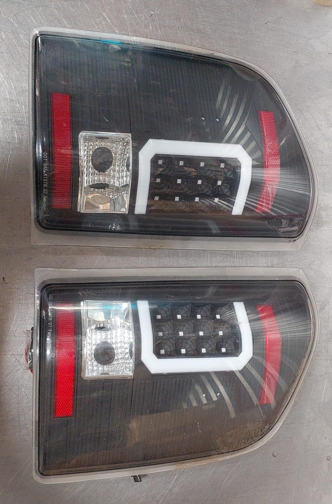 Luces traseras para Chevrolet Silverado 1500 / 2500HD / 3500HD 2007-2014