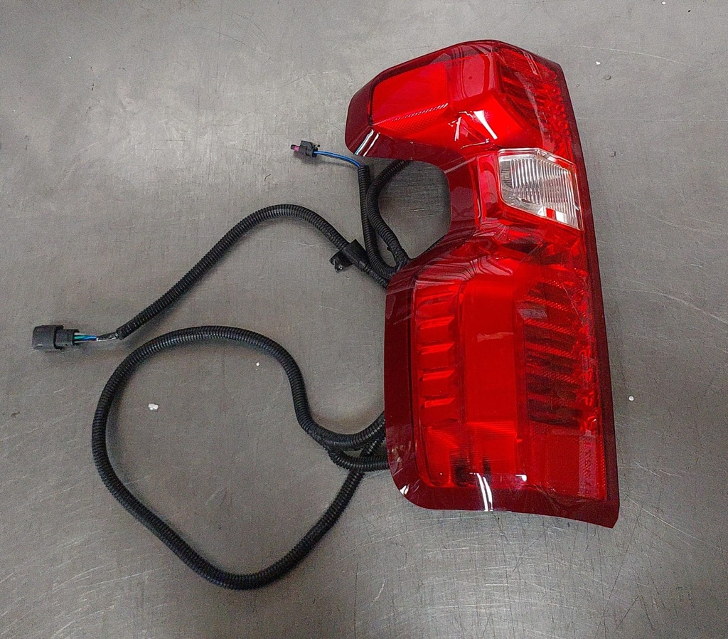 Luz trasera derecha para Chevrolet Silverado 2500HD / 3500HD 2019-2023