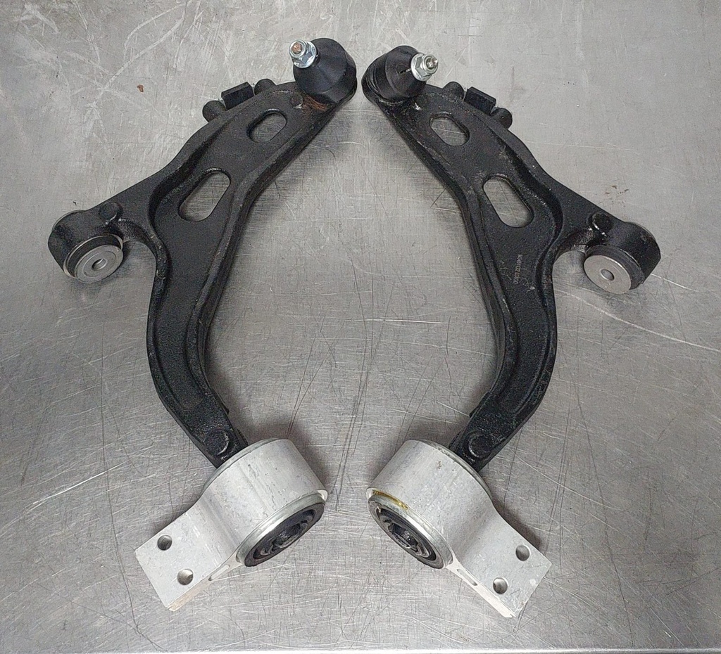 Tijeretas Delanteras Inferiores Ford Flex 2010-2012 / Taurus 2010-2012 / Lincoln MKS 2009-2012 / MKT 2010-2012.
