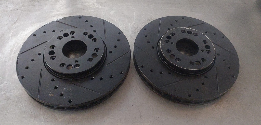 Discos traseros ventilados perforados para Lexus SC400 / SC430 / GS300 / GS430 / IS300 1992-2010 diametro: 300mm