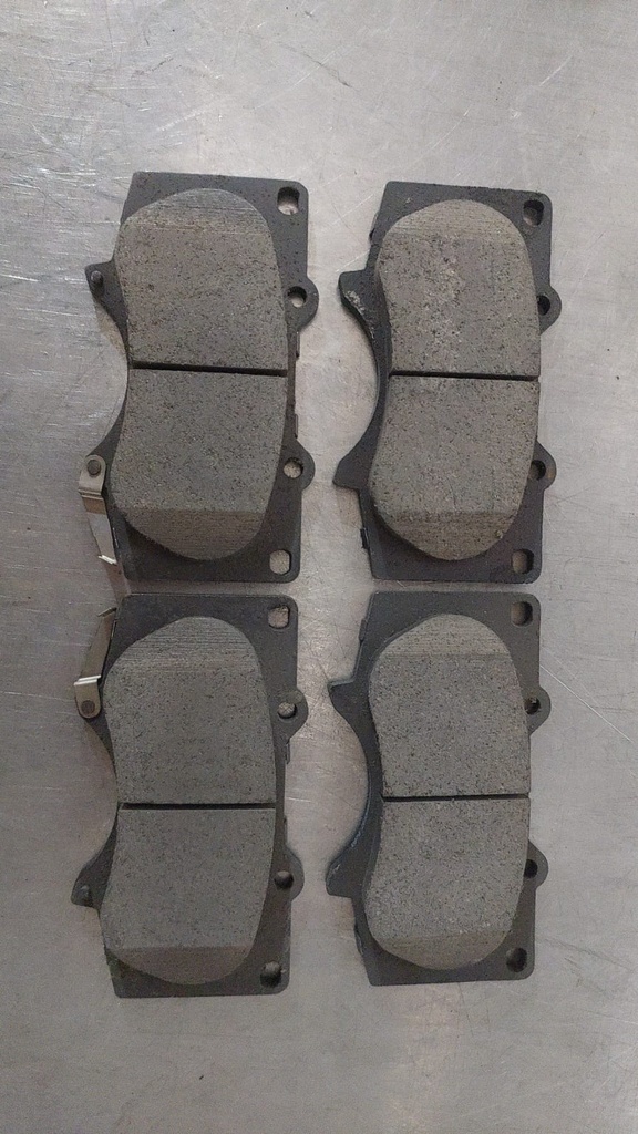Pastillas de freno delanteras para Toyota 4Runner / Tacoma / Tundra / FJ Cruiser / Sequoia 2012-2023