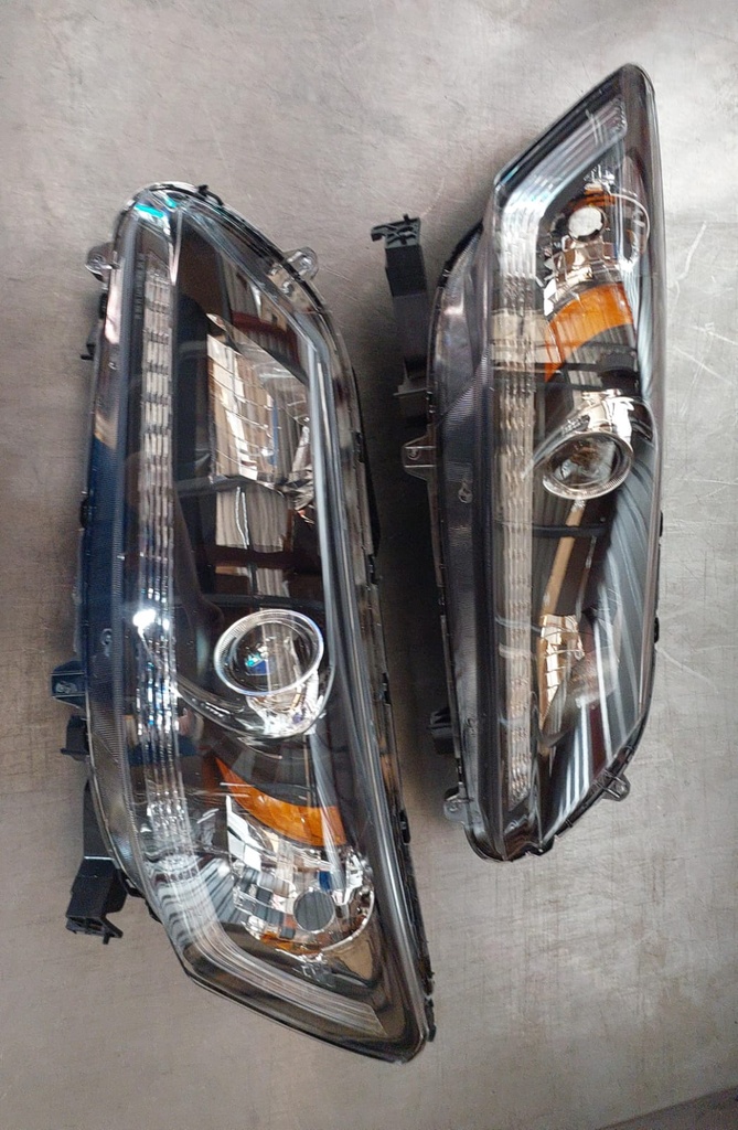 Luces delanteras para Honda Accord 2013-2015