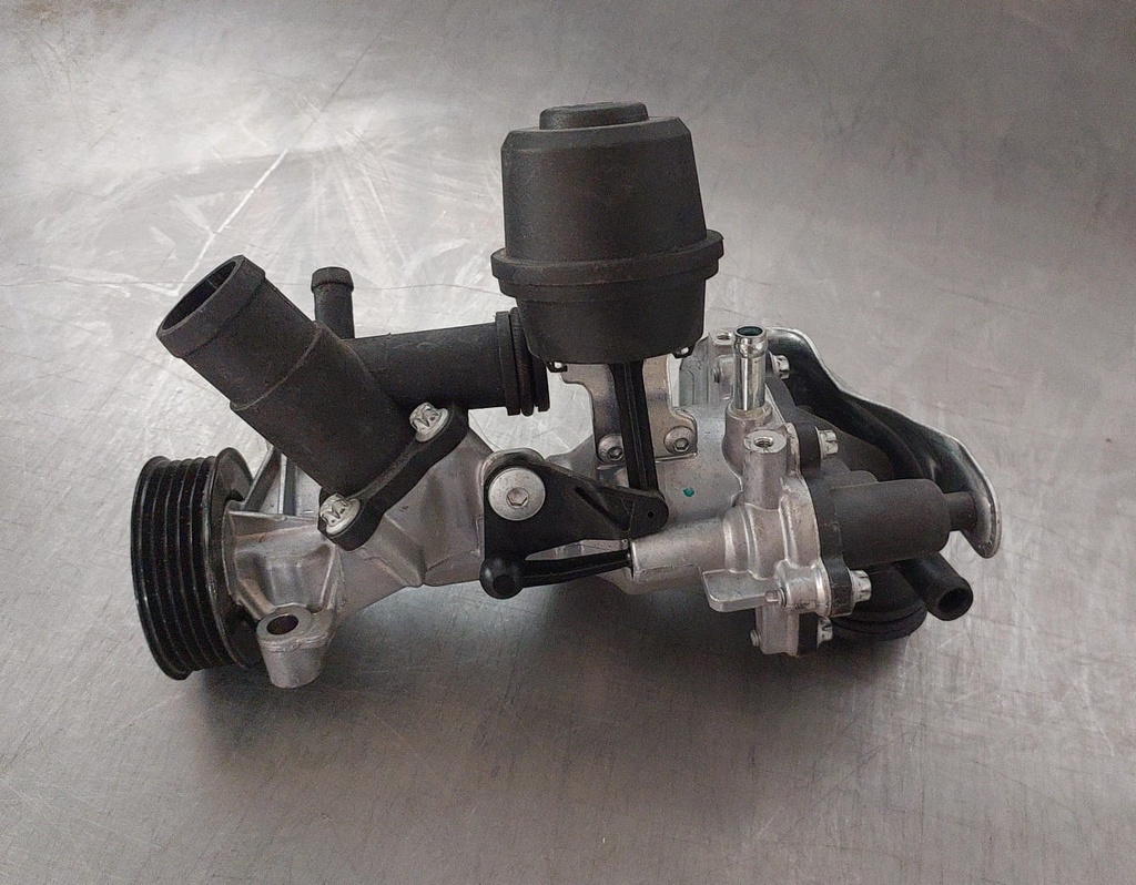 Bomba de agua Mercedes Benz W176B / W246 / W117 2012-2019