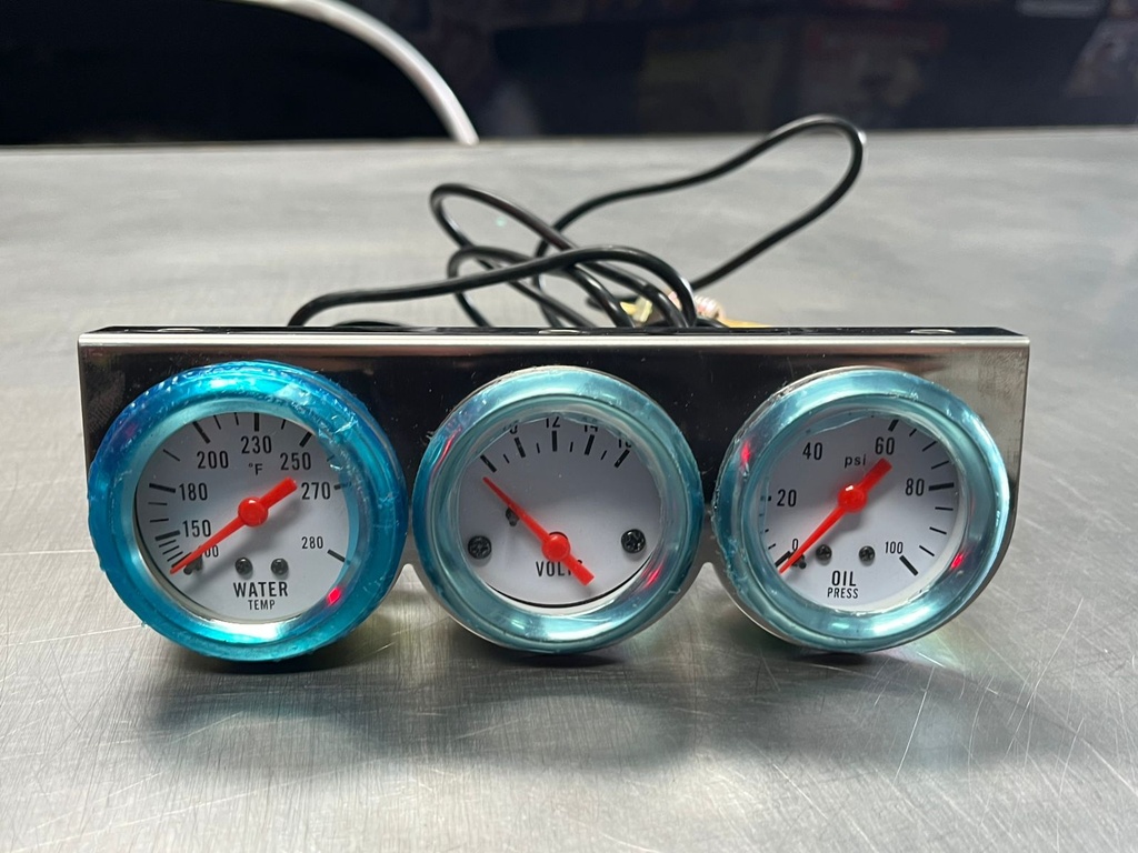 Medidor Cromado Triple con Medidor de Temperatura del Agua / Voltaje / Presión de Aceite (CHEVY, GMC, OLDS, CADILLAC, PONTIAC, BUICK, Ford y MOPAR).