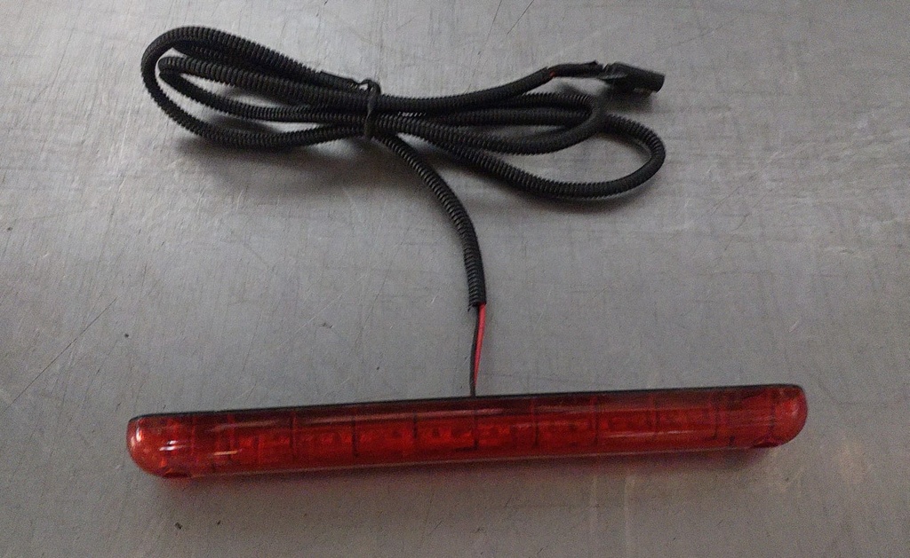 Tercera luz de freno trasera universal roja de 24LED, 12V