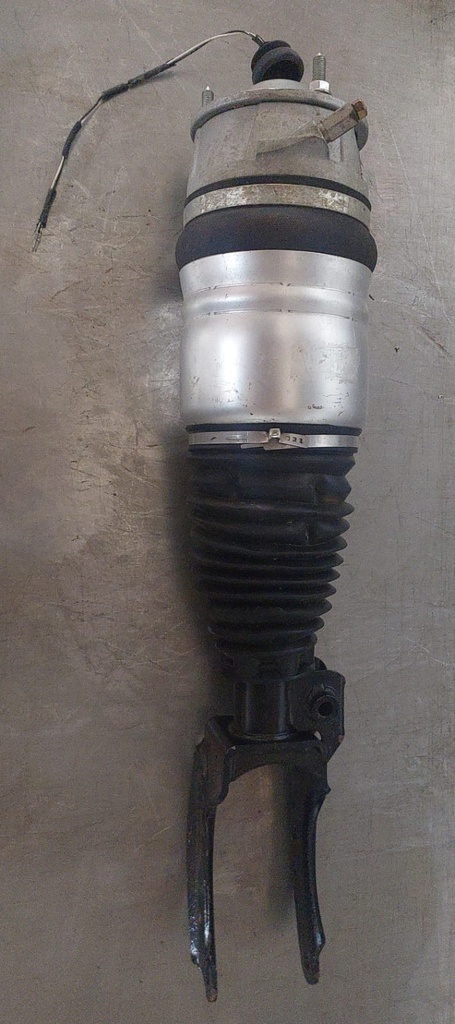 Compensador delantero izquierdo para Volkswagen Phaeton / Audi Q7 / Porsche Cayenne 2010-2018