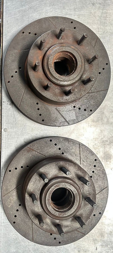 Discos delanteros Perforados / Ventilados para Ford F250 / F350 Super Duty 2013 al 2024 (4X2)